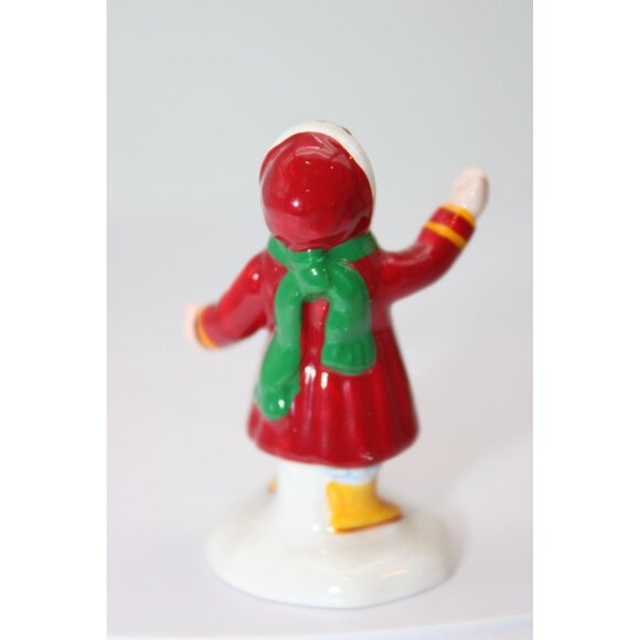 Dept 56  Snow Village - He Led Them Down the Streets of Town - Picture 6 of 8